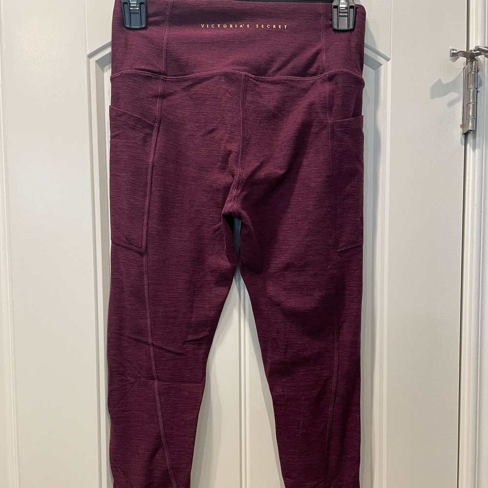 Victoria Secret 7/8 Yoga Leggings